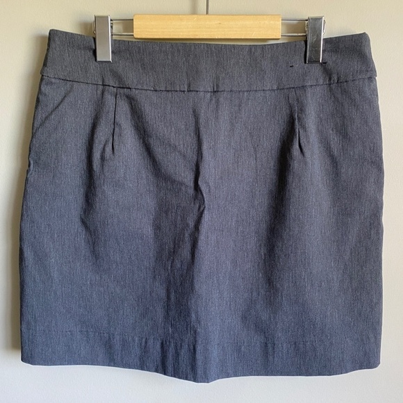 S. C.‎ & Co. Women's Gray Pull On Stretchy Skort Size 12 - Picture 5 of 12